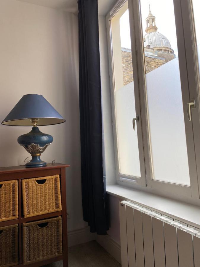 Appartement Au Coeur De La Vieille Ville บูโลญ-ซูร์-แมร์ ภายนอก รูปภาพ